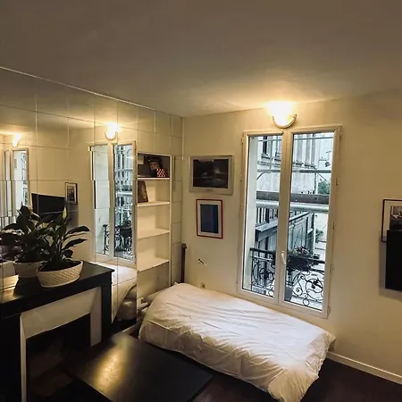 Apartment Charming And Quiet Flat 30m2